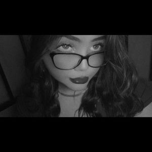 Meet your Posher, Karleena